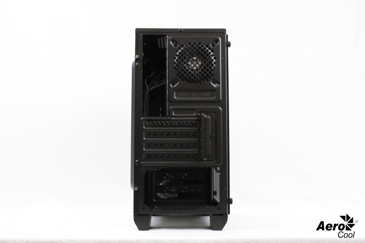 愛樂酷AeroCool Cylon賽隆,13色炫彩RGB大軍報到【開箱】