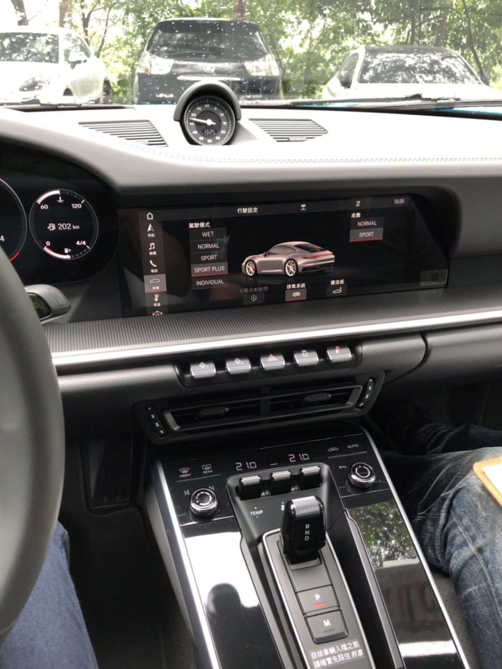 第八代911 992 C2S試駕