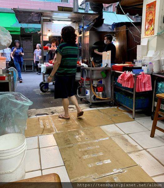 [台北美食][2019必比登推介]臨江街夜市篇/駱記小炒/御品元冰火湯圓/梁記滷味