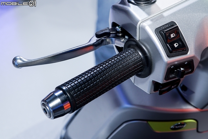 【採訪】iONEX 2.0 全面啟動！KYMCO 光陽白牌電動機車 i-One X 及 Like EV 正式登場！ManyEV、NiceEV 小改款同步亮相！高雄捷運合作方案 A