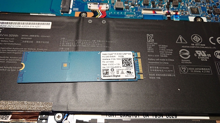ASUS ZENBOOK S13 UX392FN 洗練精悍低調之作