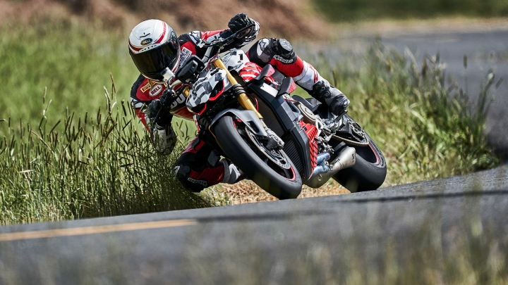 【海外快訊】V4 街頭霸王現蹤!DUCATI Streetfighter V4 prototype 原型車曝光