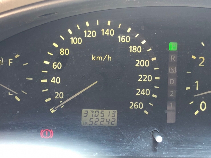 2000年Cefiro A33 2.0榮退關箱