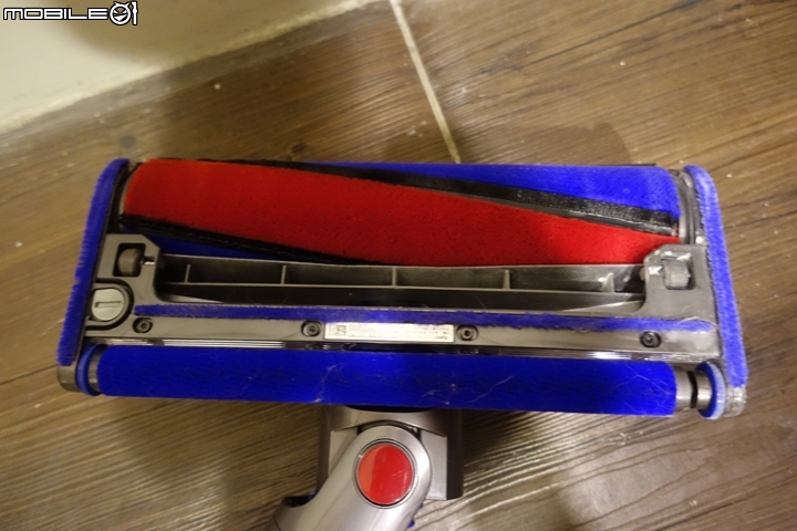 【大叔愛掃地】倚天屠龍使用日記-全新Dyson V11™既出，誰與爭鋒