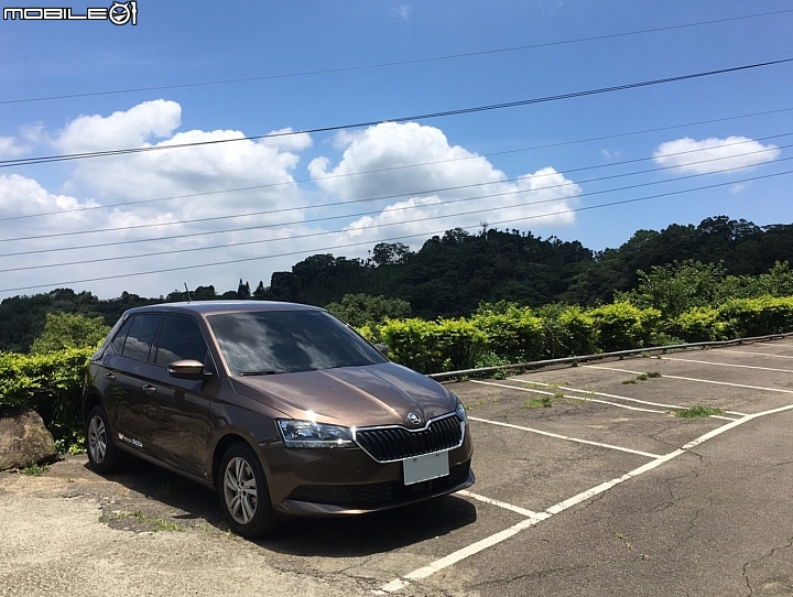 點我看大圖 Skoda Fabia 1.0TSI 19年式小改開箱