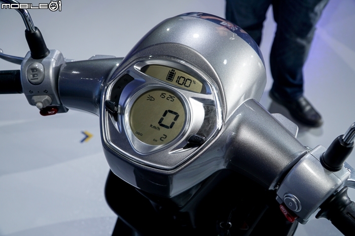 【採訪】iONEX 2.0 全面啟動！KYMCO 光陽白牌電動機車 i-One X 及 Like EV 正式登場！ManyEV、NiceEV 小改款同步亮相！高雄捷運合作方案 A
