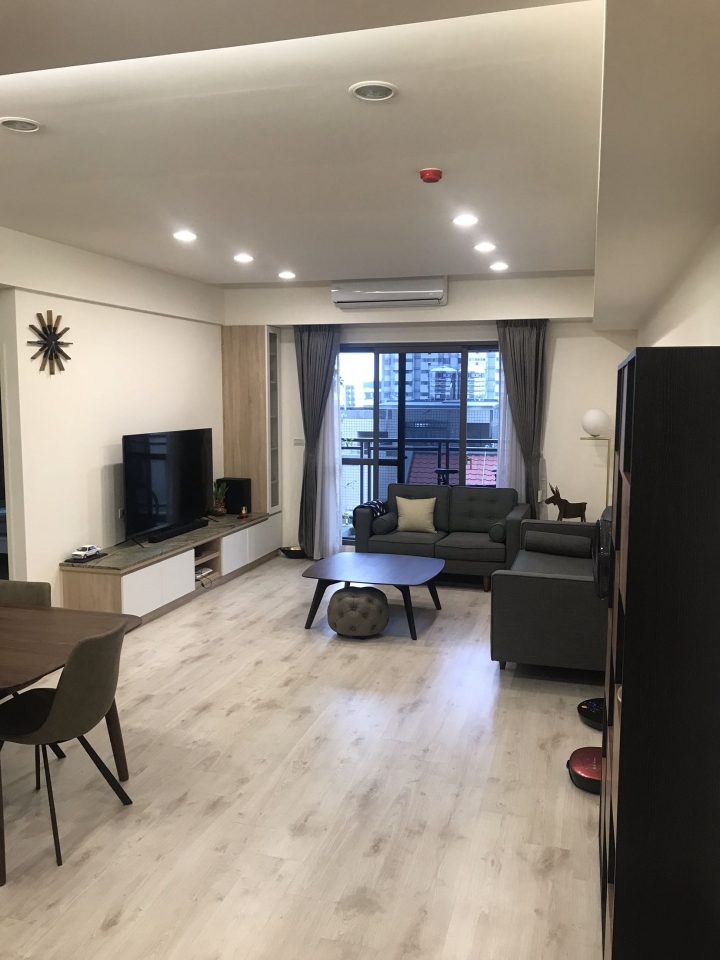 ［開箱］台中新四房，溫暖木質搭配