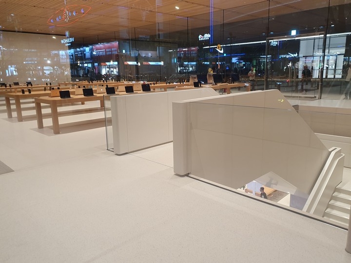 Apple信義A13，開幕前一夜的超廣角外觀記錄
