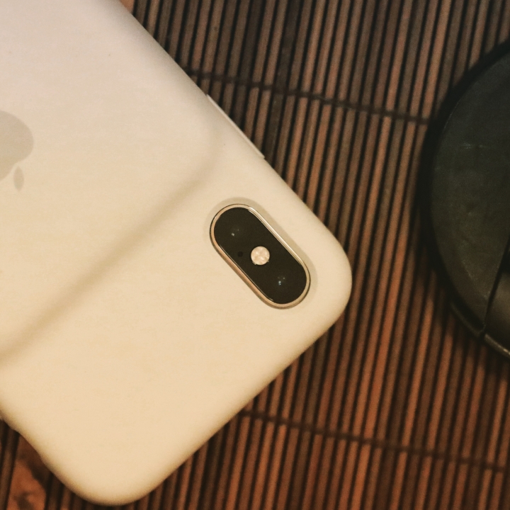 蘋果電池保護殼，剛入手兩天（iPhone XS）