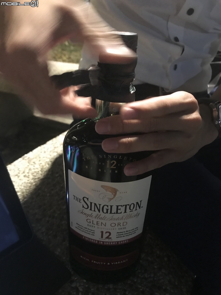 《Singleton蘇格登12年醇雪莉版品酩心得》雪莉雙桶淬煉，三桶新工藝