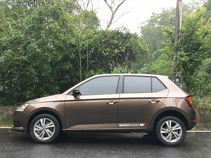 點我看大圖 Skoda Fabia 1.0TSI 19年式小改開箱