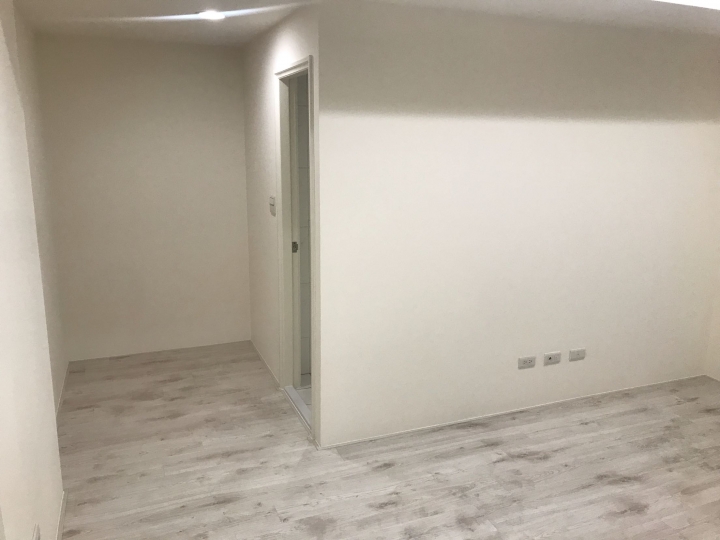 ［開箱］台中新四房，溫暖木質搭配