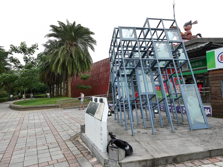 桃園 龍潭 桃園客家文化館 — 客家大縣展示客家傳統文化的展館、吸引人的巨型3D彩繪