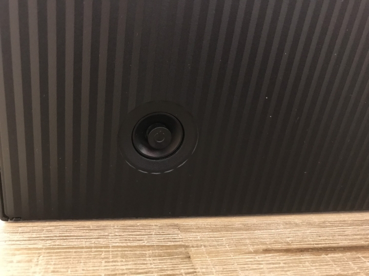 [開箱心得文]入手辣~Samsung 32吋 Space 多段式螢幕（S32R750UEC)~~~~