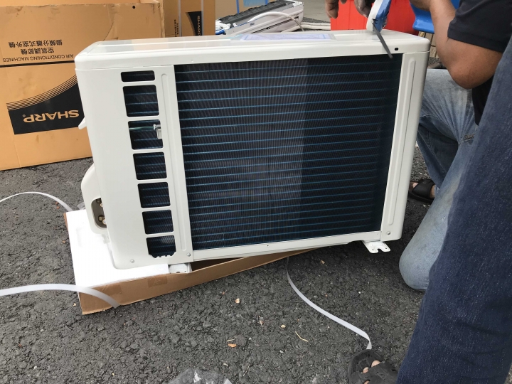 SHARP 變頻冷氣開箱文