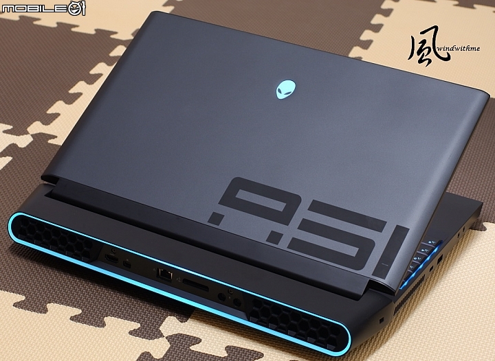 Dell Alienware Area-51m 17吋大改款與高效能解析