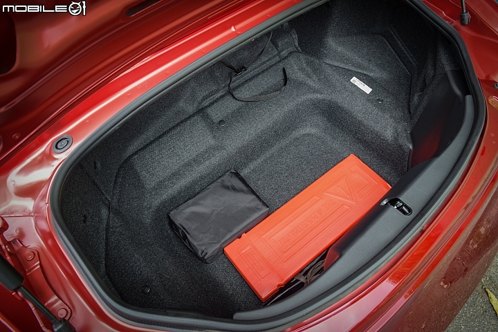 Mazda MX-5 MT手排車型試駕:年度最佳Fun Car代表報到!