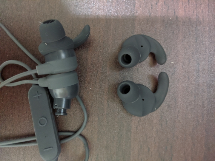 Aukey BP-E60 藍芽耳機 （Type-C充電）開箱
