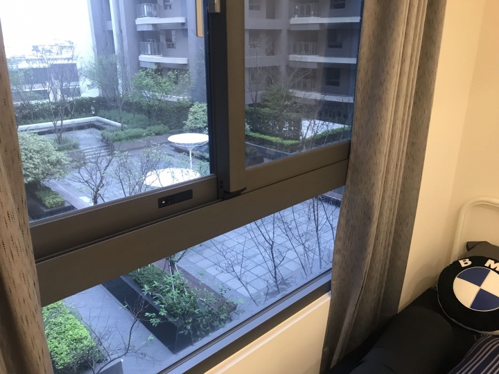 ［開箱］台中新四房，溫暖木質搭配
