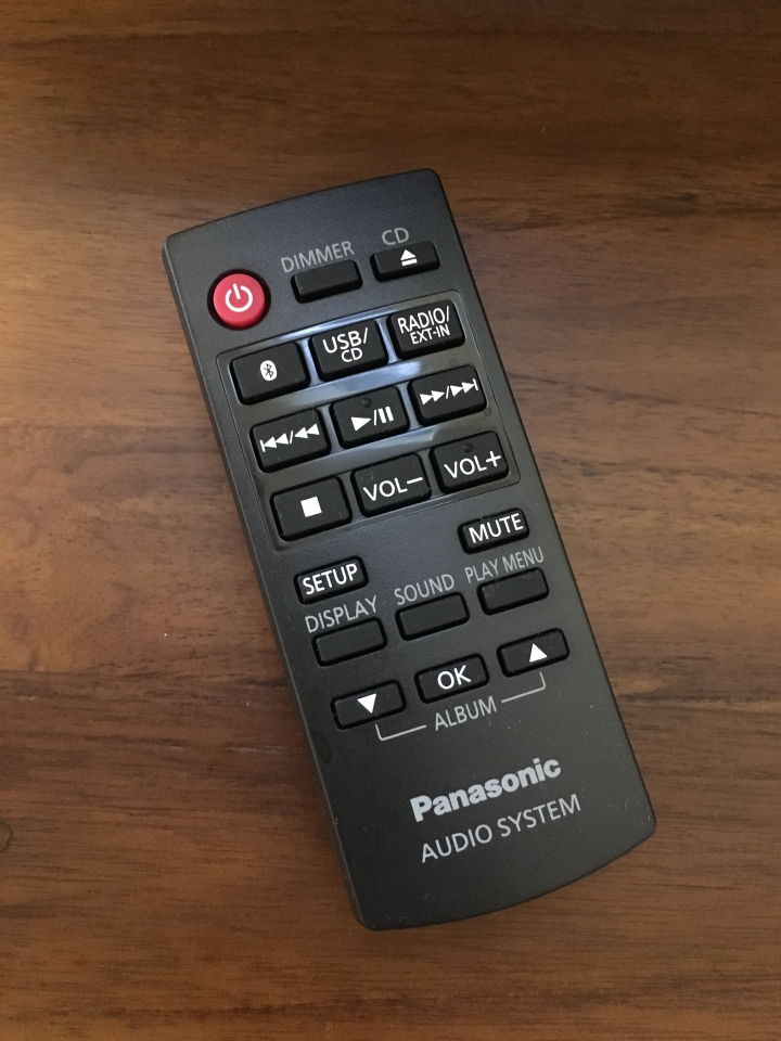 [開箱] Panasonic SC-UA3 不一樣的手提CD音響