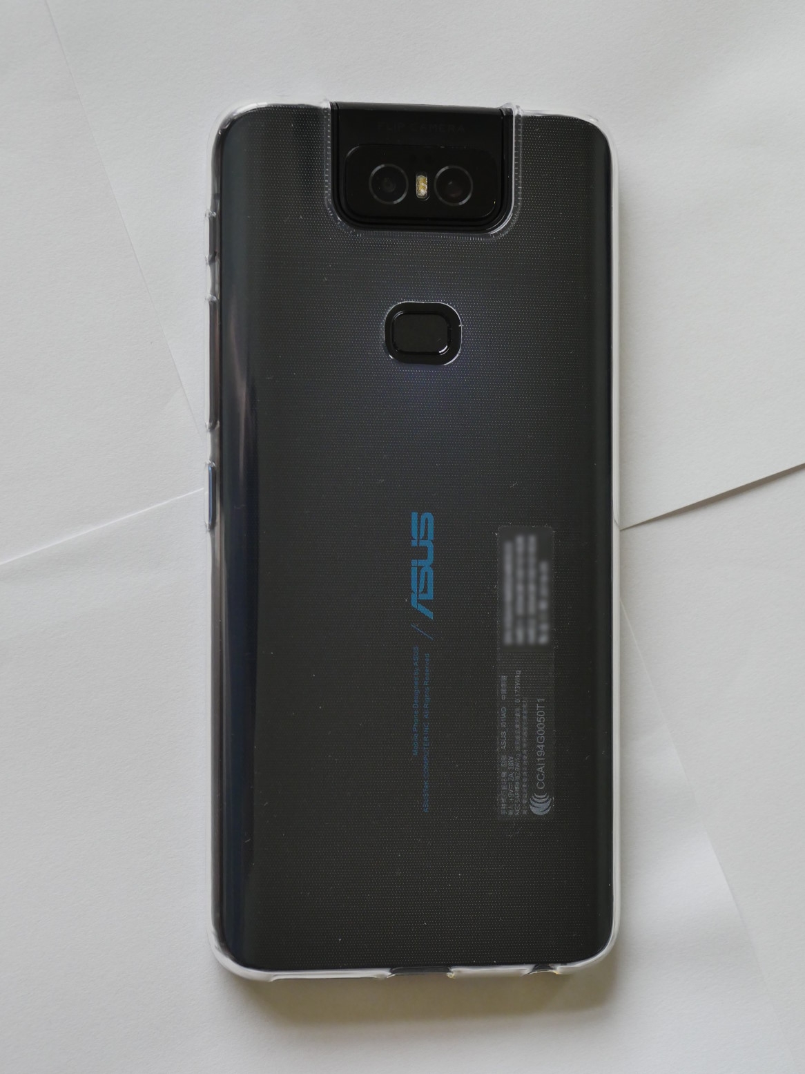 Zenfone6 不專業隨手拍分享+微保謢貼保謢殼分享