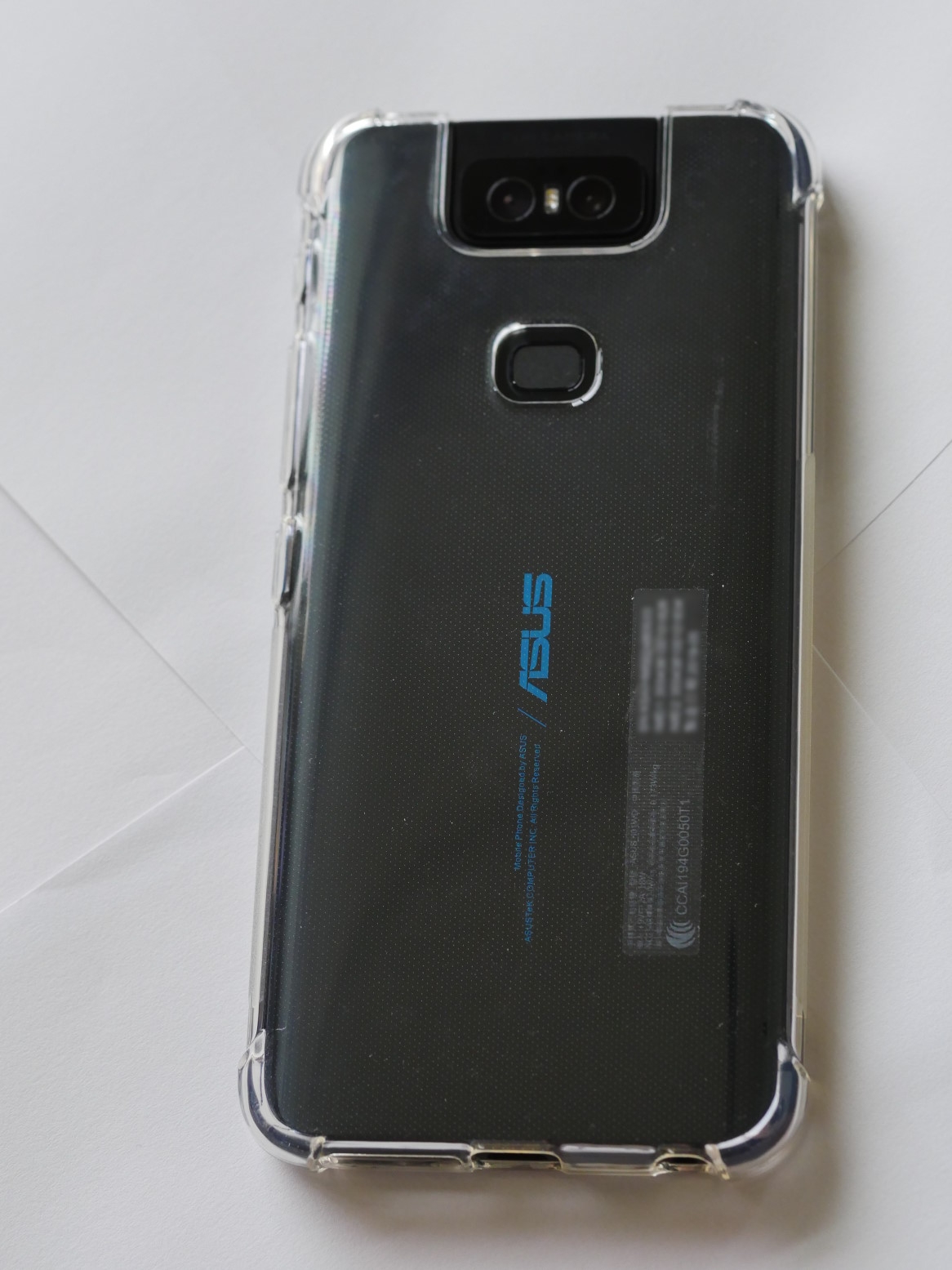 Zenfone6 不專業隨手拍分享+微保謢貼保謢殼分享