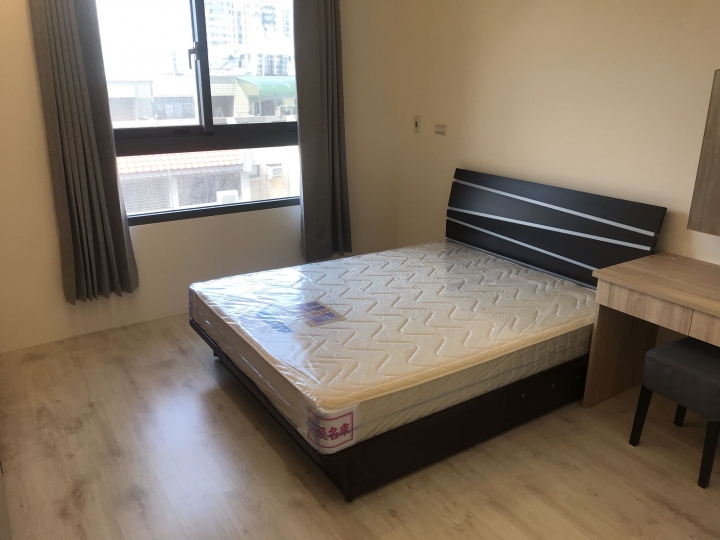 ［開箱］台中新四房，溫暖木質搭配