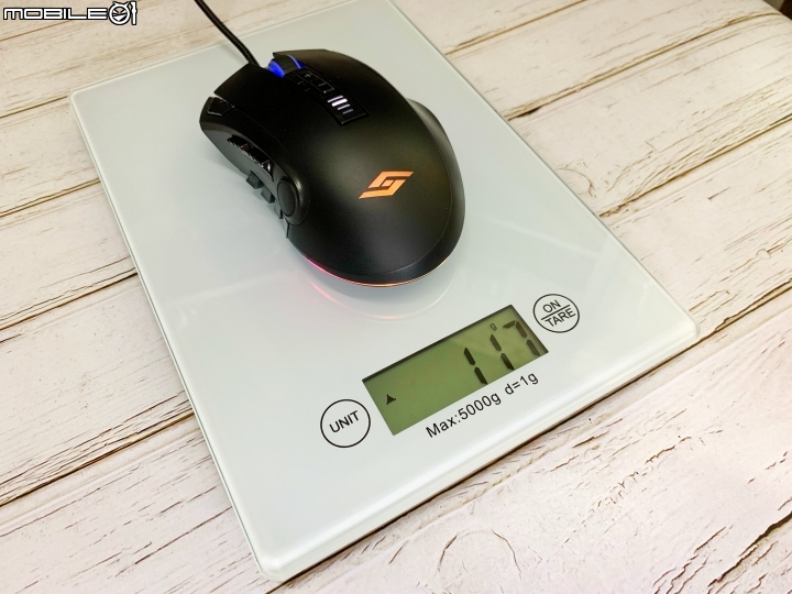 [開箱] SAIOSONE M800 電競滑鼠 – PMW3360晶片、12000DPI、具備12個自定義按鍵