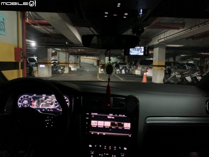 Golf Variant R-Line 全車貼TK95系列隔熱紙分享