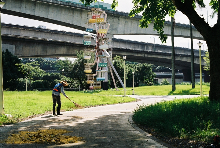 [Canon EOS 55]兒育|城隍一日遊[Kodak 200][50mm]
