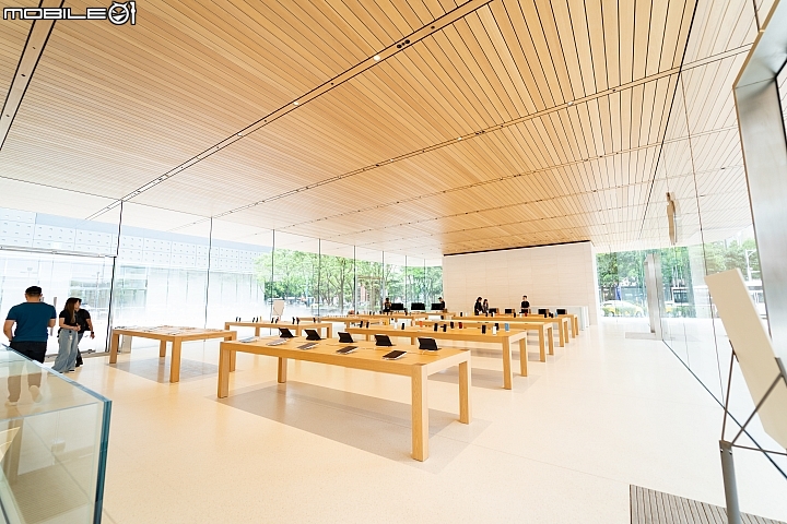 Apple 信義 A13 週末開幕！ 跟著小惡魔先來逛逛！