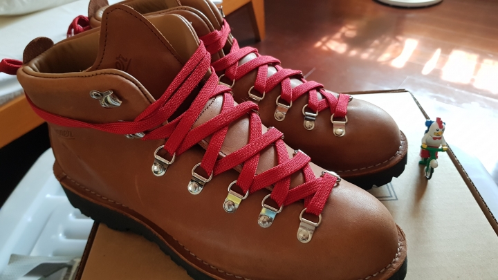 danner 登山鞋 mountain light cascade clovis
