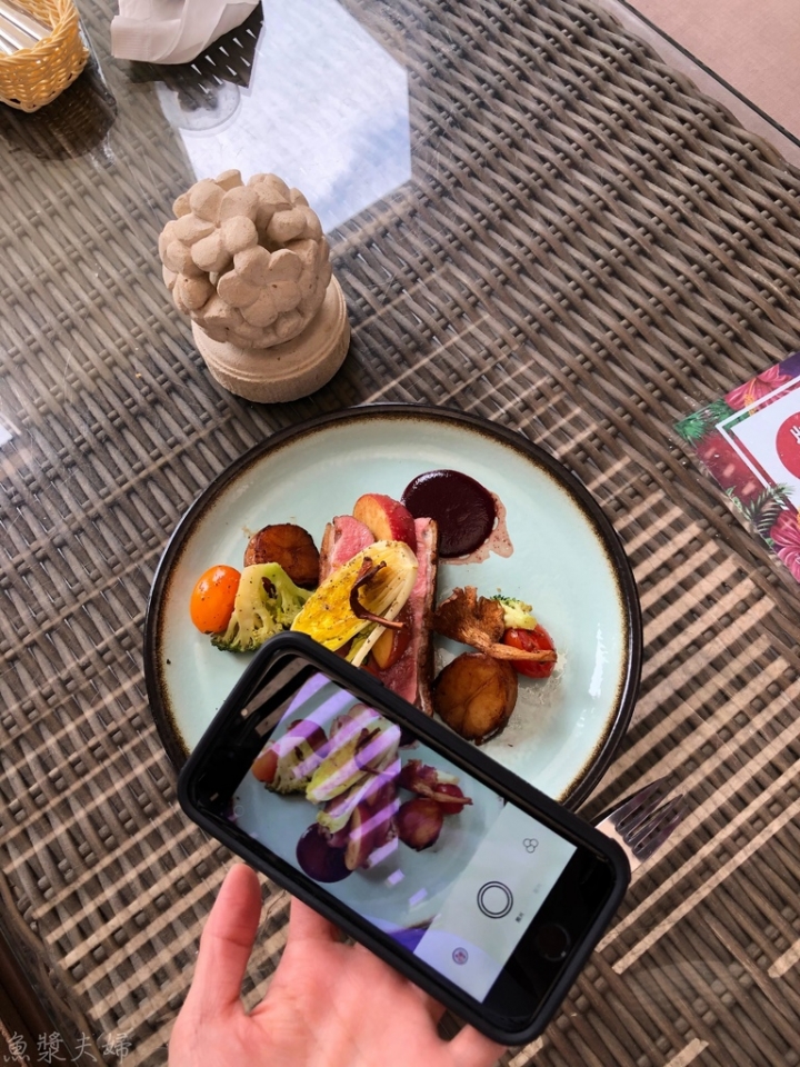 【美食。食記】台北新北市 八里 北海岸 不是網美也可以拍的很美 八里BaLi水灣四季景觀餐廳 景觀 餐廳 飲料 咖啡 輕食 菜單 價位 推薦