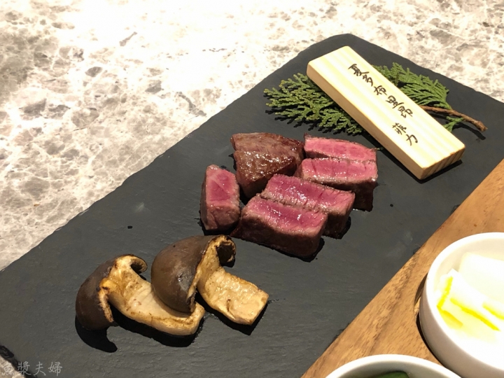 【美食。食記】台北 信義區 王女の貞 一秒流淚橫隔膜？！ 樂軒松阪亭 燒肉 烤肉 壽喜燒 A5和牛 日本 澳洲 菜單 價位