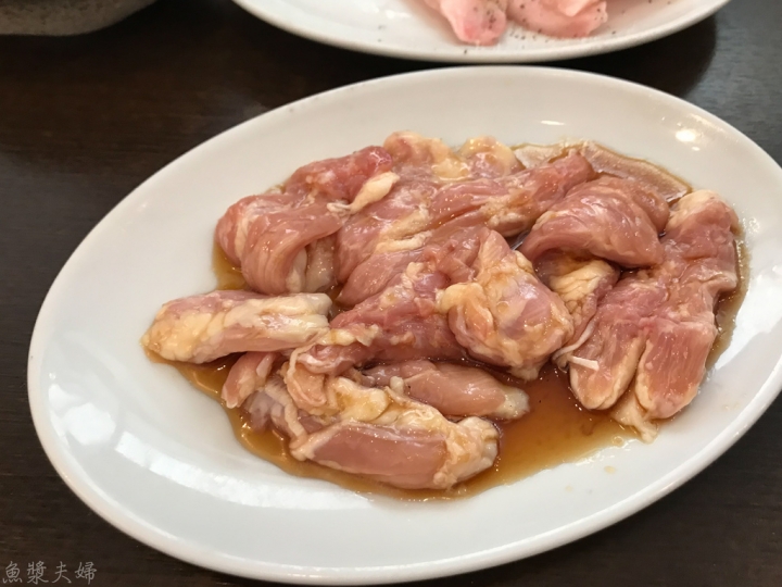 【美食。食記】東京 南千住 有美味雞脖的便宜燒肉焼肉 おもに亭 LaLaテラス南千住店 日式燒肉 烤肉 菜單 價位 午餐 晚餐 推薦 必吃