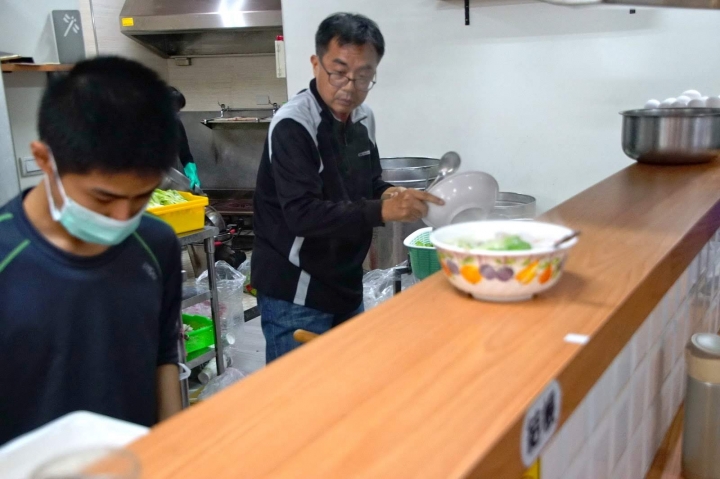 [台南][麻豆區] 林媽媽鍋燒意麵-原麻豆中央市場｜食記