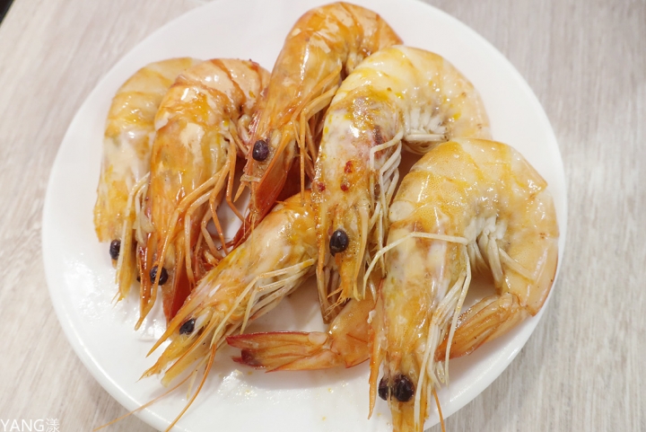 【蘆洲】鮮開鍋，美味起司牛奶鍋、和風麻辣鍋底不加價，副餐無限吃到飽