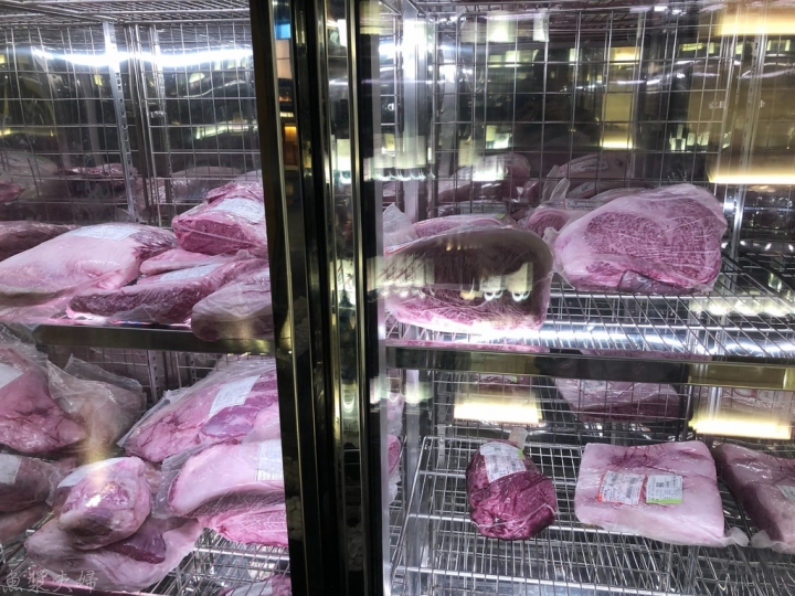 【美食。食記】台北 信義區 王女の貞 一秒流淚橫隔膜？！ 樂軒松阪亭 燒肉 烤肉 壽喜燒 A5和牛 日本 澳洲 菜單 價位