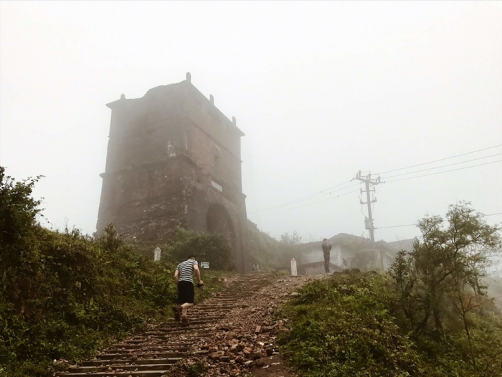【Vietnam.走跳】中越順化文化遺產-順化皇城.靈姥寺與啟定陵一日遊旅