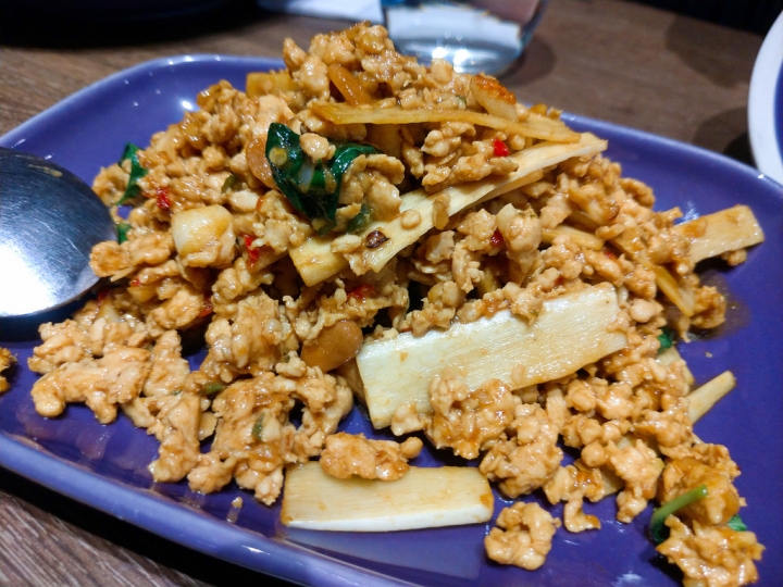 [新竹市]NARA Thai Cuisine 新竹巨城SOGO店-樣樣出色道道精彩的聚餐好選擇，同時也是遊泰必訪的最佳泰國料理餐廳。