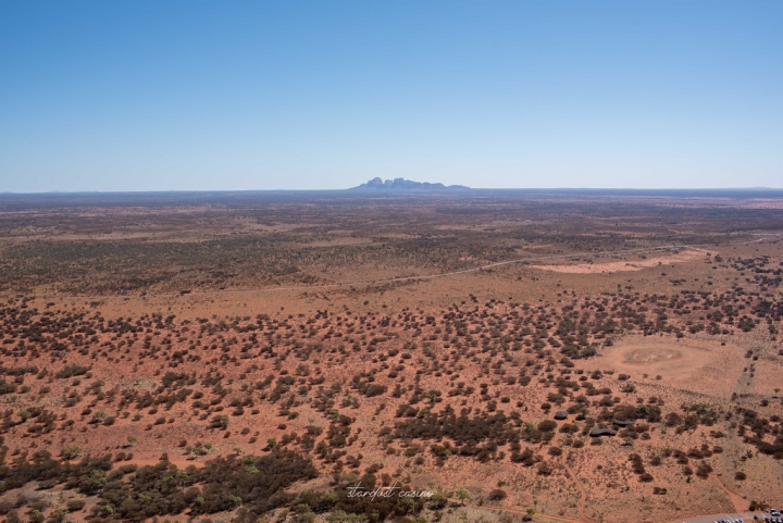 【澳洲北領地自由行】烏魯魯卡塔丘塔國家公園：爬上ULURU