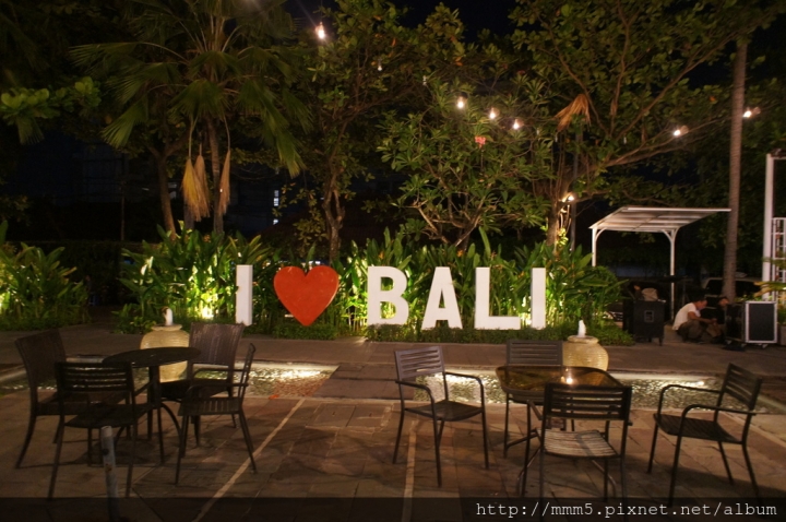 【20180502-0507 BALI峇里島】SEMINYAK水明漾VILLA飯店分享 Pradha Villas Seminyak