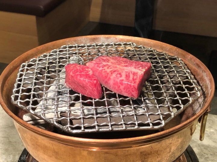 【美食。食記】台北 信義區 王女の貞 一秒流淚橫隔膜？！ 樂軒松阪亭 燒肉 烤肉 壽喜燒 A5和牛 日本 澳洲 菜單 價位