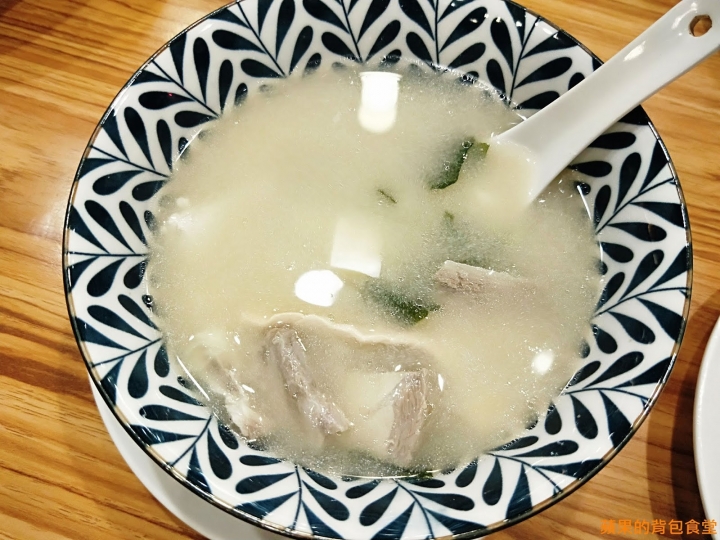 [食記] 新竹東區-東街日式料理-民生店 肥美又大份量的生魚片 軟殼蟹與梅子醬解膩開胃 炸蝦天婦羅土瓶蒸 物超所值 新竹美食