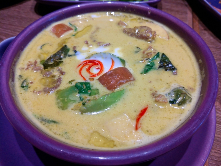 [新竹市]NARA Thai Cuisine 新竹巨城SOGO店-樣樣出色道道精彩的聚餐好選擇，同時也是遊泰必訪的最佳泰國料理餐廳。