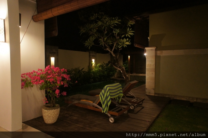 【20180502-0507 BALI峇里島】SEMINYAK水明漾VILLA飯店分享 Pradha Villas Seminyak