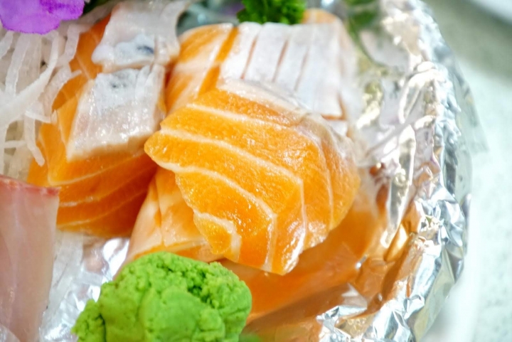 [台南][東區] 椰林大道 現炒，生魚片｜食記