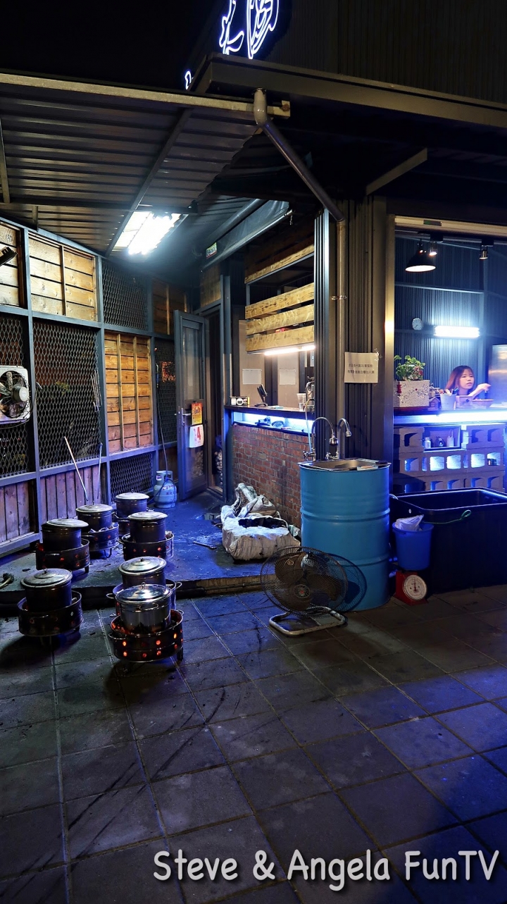 高雄市區也可以吃到桶仔雞「文。茶園」Roasted Chicken in the Bucket @ Kaohsiung