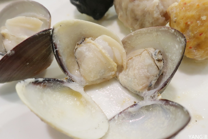 【蘆洲】鮮開鍋，美味起司牛奶鍋、和風麻辣鍋底不加價，副餐無限吃到飽