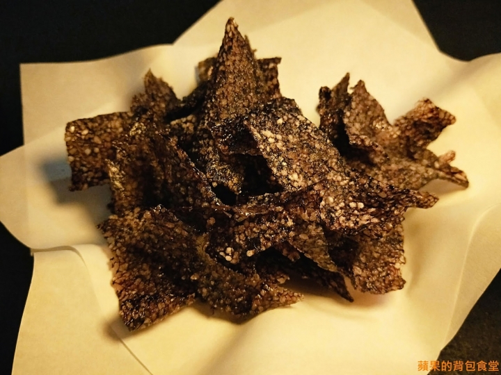 [食記] 新竹東區 - Bar Approx 將進酒 一杯就讓你有感覺的調酒 對味的新奇下酒餐點 昏暗中國風 放鬆自在的氣氛 新竹美食 新竹酒吧